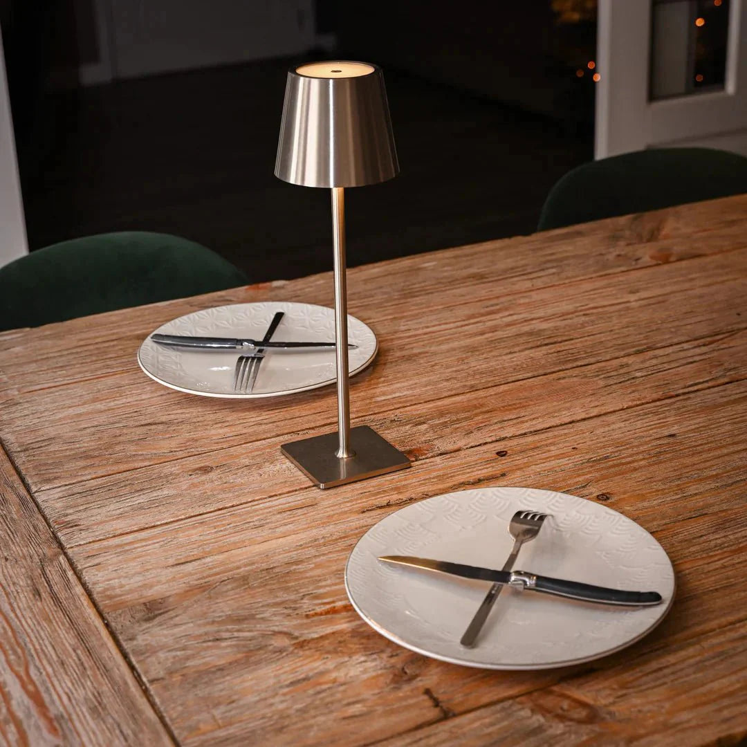 FENDRI ITALIENSK DESIGNER BORDLAMPE